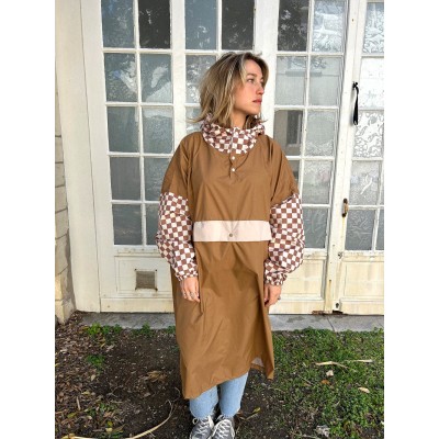 POULE PARTY - Ponchos adultes - Damiers POULE PARTY - Ponchos adultes - Damiers