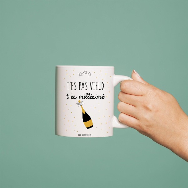 Mug T'es pas vieux, t'es millésimé - Fabrication Française