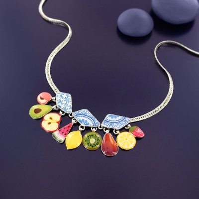 TARATATA bijoux Collier Plastron Jolie Jolie.