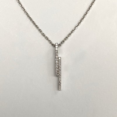 PENDENTIF BARRETTES SERTI DE DIAMANTS. PENDENTIF BARRETTES SERTI DE DIAMANTS.