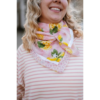 Shanna Foulard Minisha Bargas.