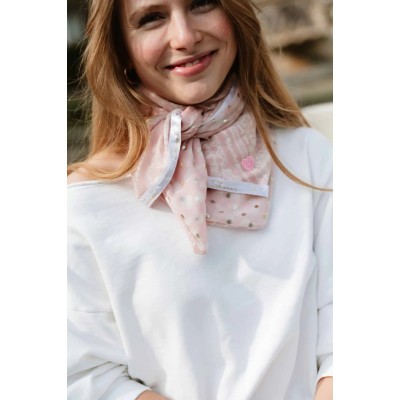 Shanna Foulard Minisha Malmö.