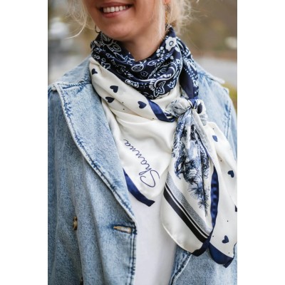 Shanna Foulard Carré Bayia.