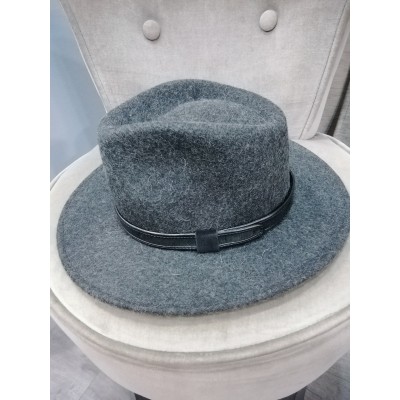 Chapeau grand bord Chapeau grand bord
