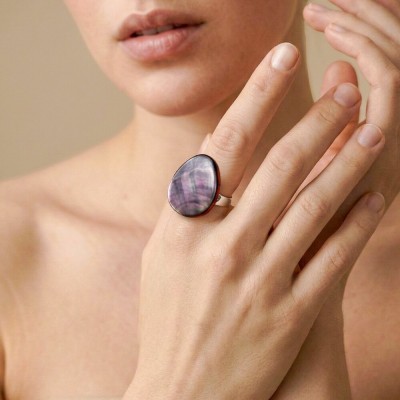 Bague Ajustable Nacre Noire Sumida, Nature | Bijoux Totem
