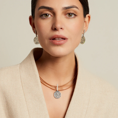 CXC Collier Moneda Alejandro.