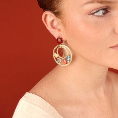 TARATATA bijoux Boucles d'oreilles Puces Antique. TARATATA bijoux Boucles d'oreilles Puces Antique.