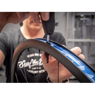 SCHWALBE VALVES TUBELESS 40MM