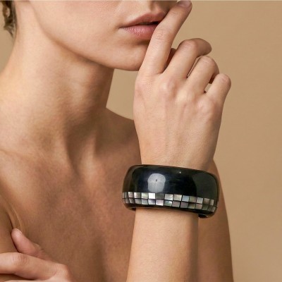 Jonc Rivoli NATURE Bijoux en nacre noire