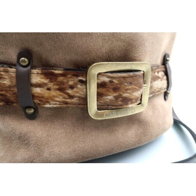 Sac CARAMELO Palmira taupe en cuir et boucle dorée