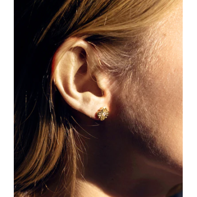 ZAG Bijoux Boucles d’oreilles Pâquerette. ZAG Bijoux Boucles d’oreilles Pâquerette.