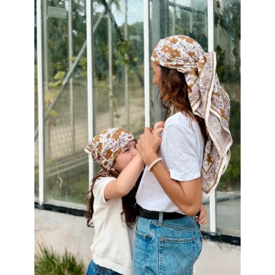 SO FAMILY Foulard Agra Mocha Small. SO FAMILY Foulard Agra Mocha Small.
