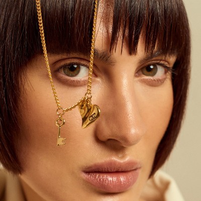 CXC Collier Ambar. CXC Collier Ambar.