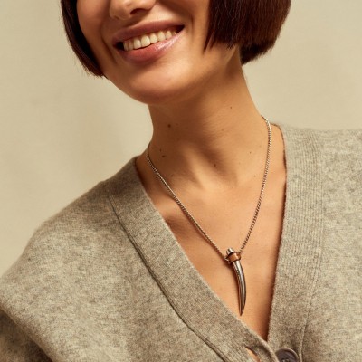 CXC Collier Ambar. CXC Collier Ambar.