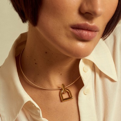 CXC Collier Ambar. CXC Collier Ambar.