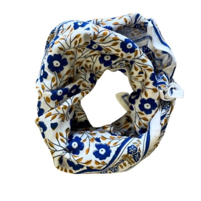 SO FAMILY Foulard Bellis Safir. SO FAMILY Foulard Bellis Safir.