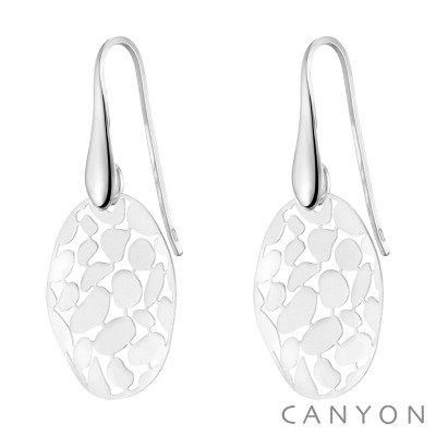 CANYON France Boucles d’oreilles crochet. CANYON France Boucles d’oreilles crochet.