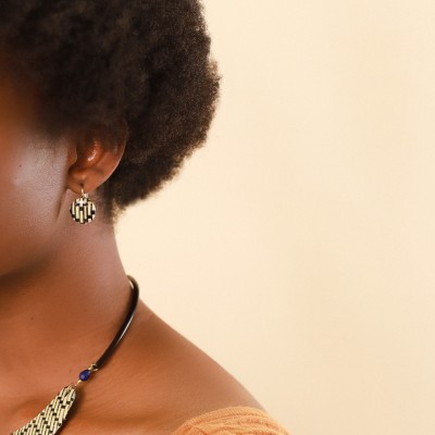 NATURE bijoux Boucles d’oreilles Dormeuses Rondes Madame Bogolan.