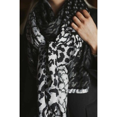 Shanna Foulard Billie.
