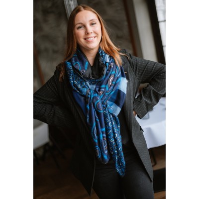 Shanna Foulard Caroline.