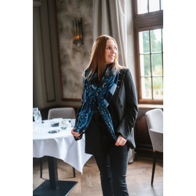 Shanna Foulard Caroline.