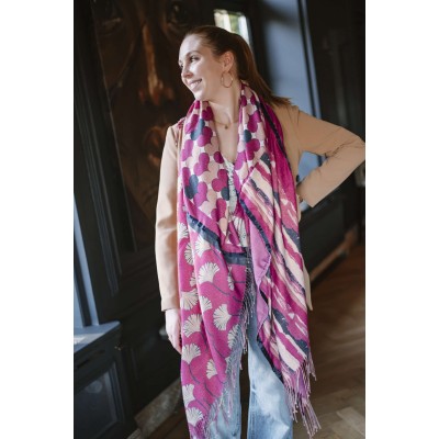 Shanna Foulard Flo. Shanna Foulard Flo.