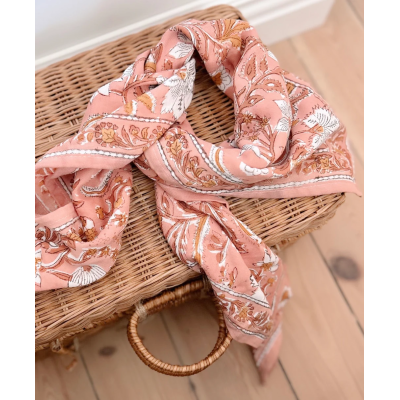 SO FAMILY Foulard Dheli Blush. SO FAMILY Foulard Dheli Blush.