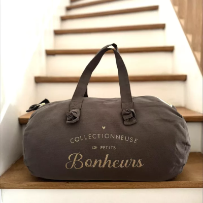 Marcel & Lily Sac polochon Collectionneuse de Petits Bonheurs. Marcel & Lily Sac polochon Collectionneuse de Petits Bonheurs.