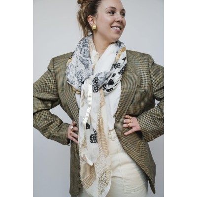 Shanna Foulard Justine.