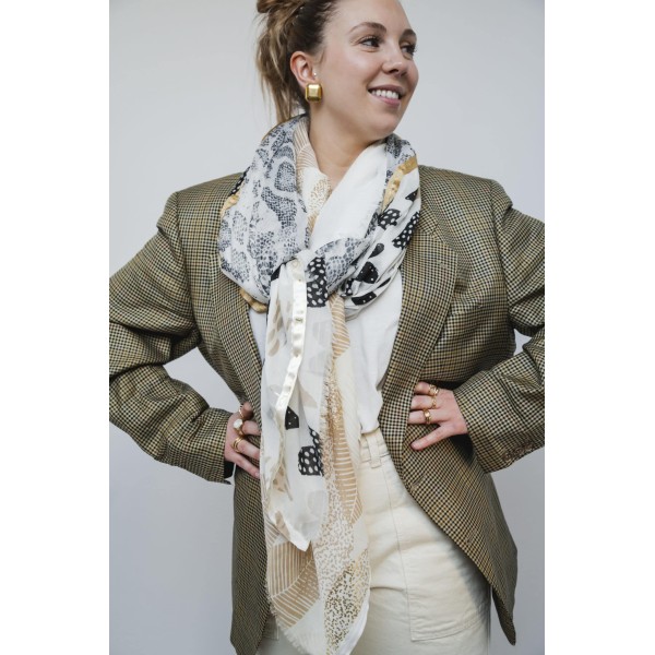 Shanna Foulard Justine.