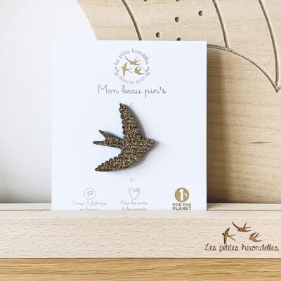 LES PETITES HIRONDELLES - Pin's hirondelle - Doré