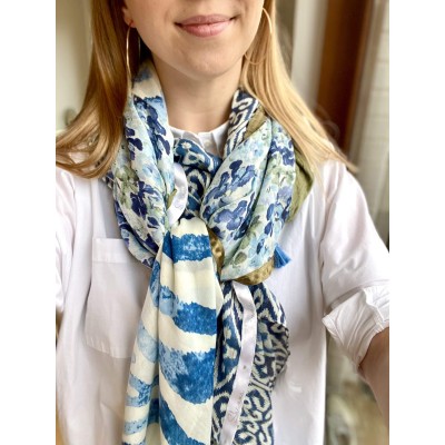Shanna Foulard Louna. Shanna Foulard Louna.