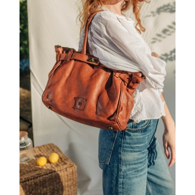 BIBA Sac bandoulière Boston Tan. BIBA Sac bandoulière Boston Tan.