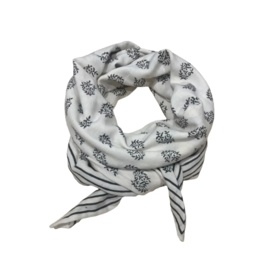 SO FAMILY Foulard Delhi Latte. SO FAMILY Foulard Delhi Latte.