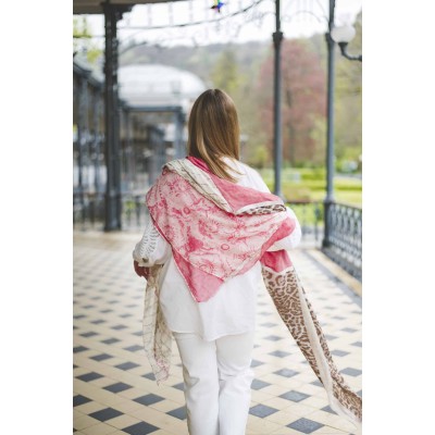 Shanna Foulard Carré Trecy. Shanna Foulard Carré Trecy.