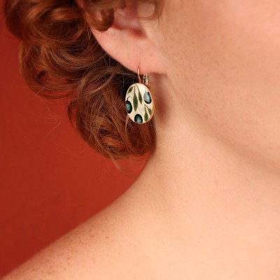 TARATATA bijoux Boucles Dormeuses Olive. TARATATA bijoux Boucles Dormeuses Olive.