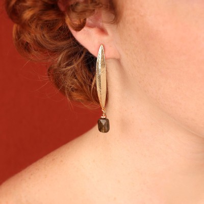 TARATATA bijoux Boucles d'oreilles Puces Olive. TARATATA bijoux Boucles d'oreilles Puces Olive.