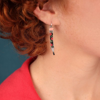 TARATATA bijoux Boucles Dormeuses Gomme. TARATATA bijoux Boucles Dormeuses Gomme.