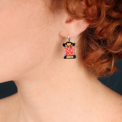 TARATATA bijoux Boucles Dormeuses Ruban. TARATATA bijoux Boucles Dormeuses Ruban.