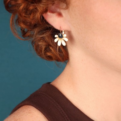 TARATATA bijoux Boucles Dormeuses Zen. TARATATA bijoux Boucles Dormeuses Zen.