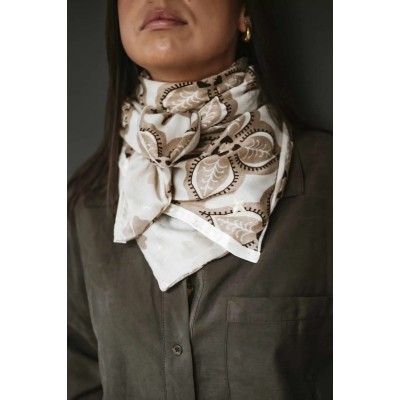 Shanna Foulard Minisha Bergame. Shanna Foulard Minisha Bergame.