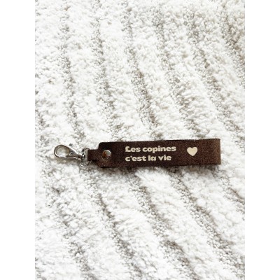 LA CARTABLIERE Porte-Clés Message Les Copines c’est la vie en Cuir Pailleté Chocolat doré.
