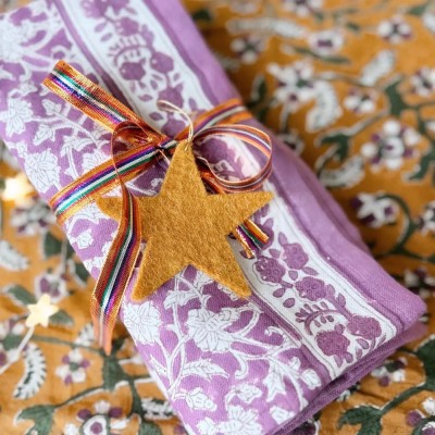 SO FAMILY Foulard Dheli Lilas.