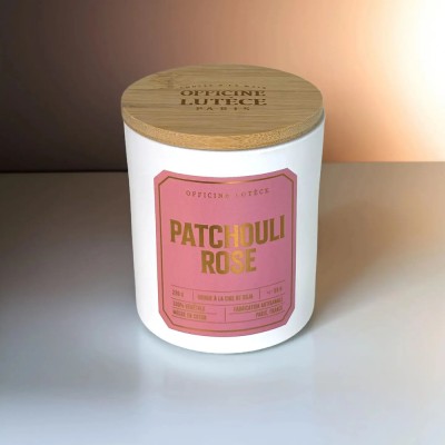 OFFICINE LUTECE Bougie parfumée Patchouli rose.