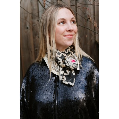 Shanna Foulard Minisha Malia.