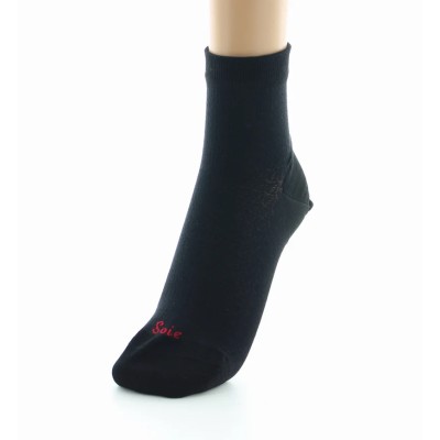 PERRIN – Socquettes Femme en Soie Naturelle – Noir