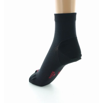 PERRIN – Socquettes Femme en Soie Naturelle – Noir